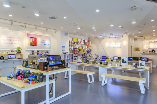 数码产品专卖店 汇聚前沿科技的理想之地